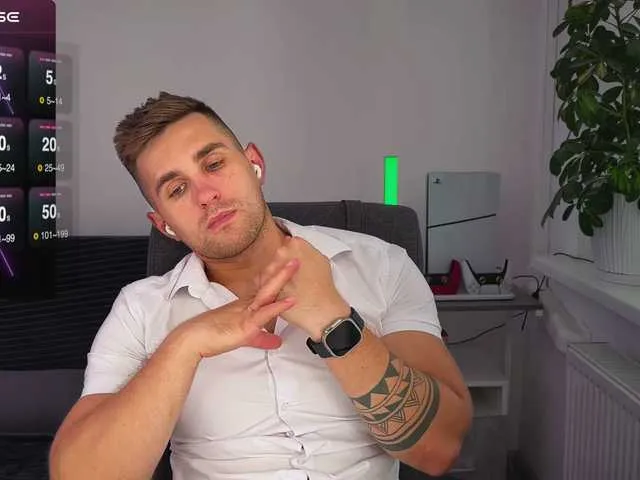 Live sex webcam photo for kOchka25 #291980484