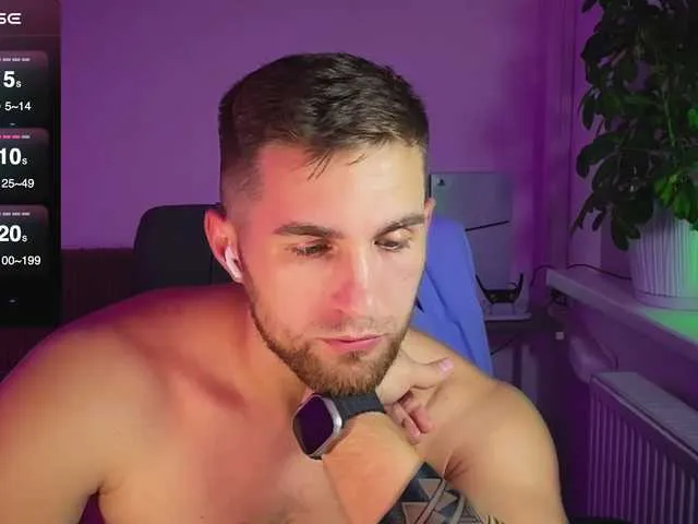 Live sex webcam photo for kOchka25 #292139825