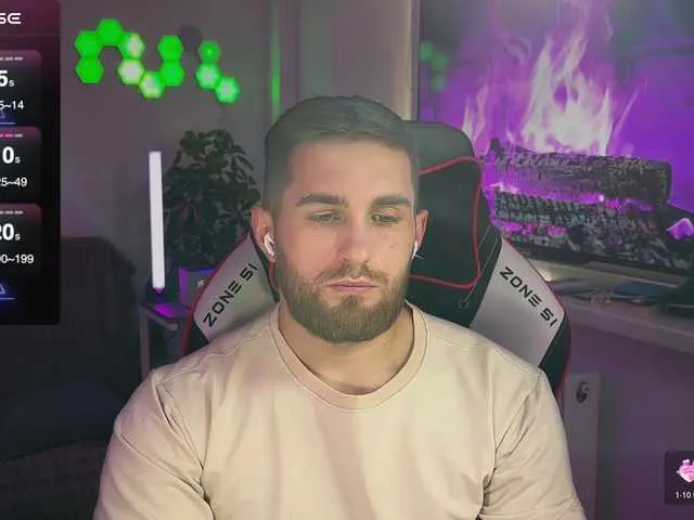 Live sex webcam photo for kOchka25 #292335227