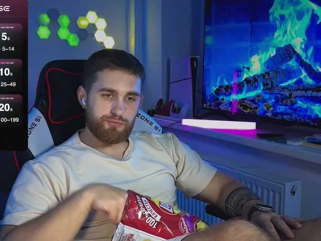 Live sex webcam photo for kOchka25 #292396591