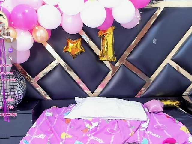 Live sex webcam photo for kailysweet1 #290330409