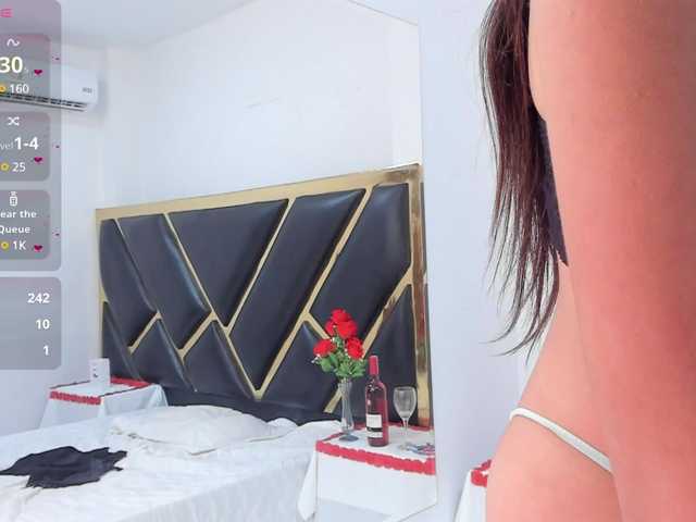 Live sex webcam photo for kailysweet1 #290691648