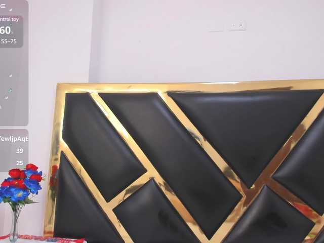 Live sex webcam photo for kailysweet1 #291262140