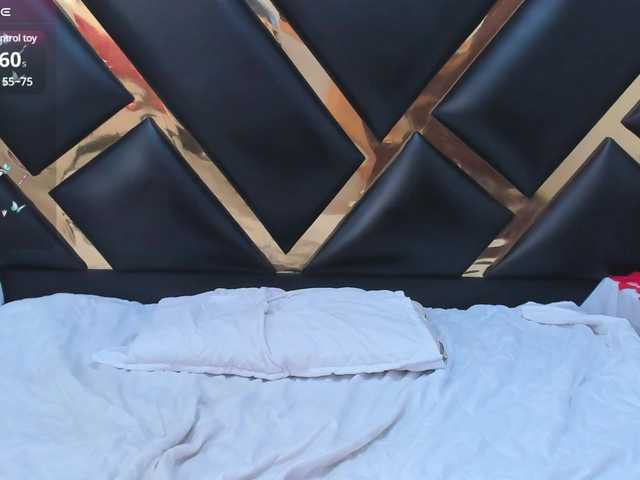 Live sex webcam photo for kailysweet1 #291287123