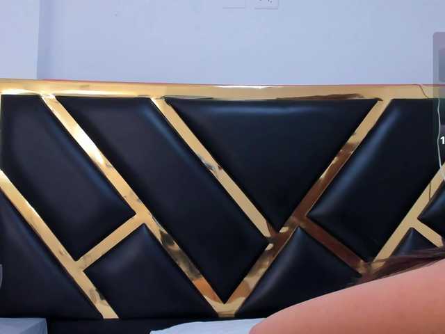 Live sex webcam photo for kailysweet1 #291377348