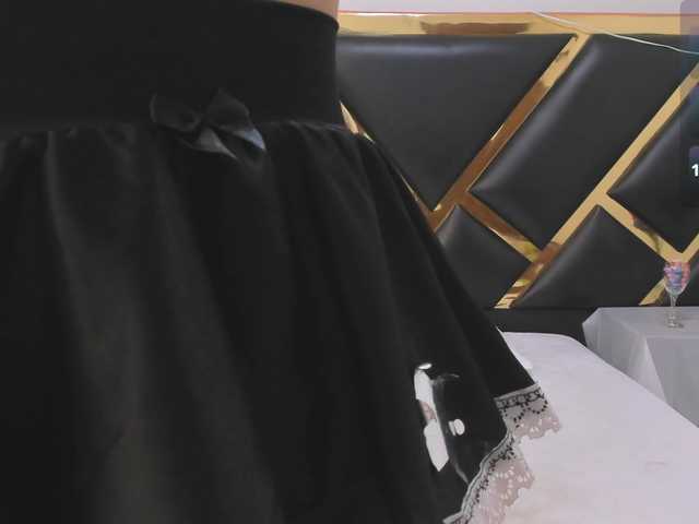 Live sex webcam photo for kailysweet1 #291595107