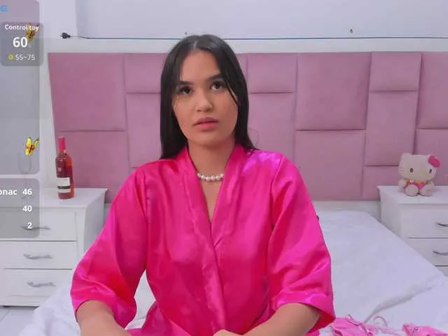 Live sex webcam photo for kailysweet1 #292435994