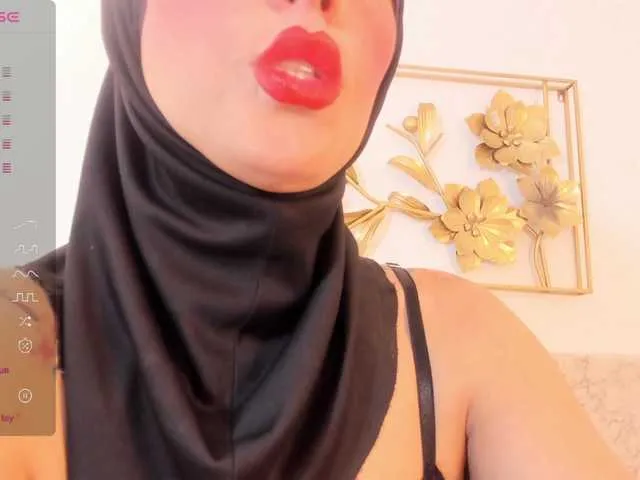 Live sex webcam photo for kalaa- #290869124