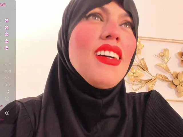 Live sex webcam photo for kalaa- #290876328