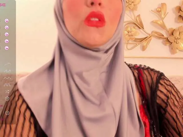 Live sex webcam photo for kalaa- #290936731