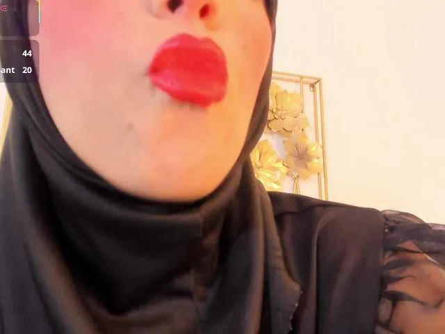 Live sex webcam photo for kalaa- #291332109