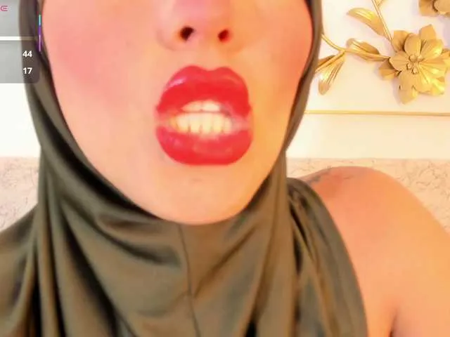 Live sex webcam photo for kalaa- #291377621