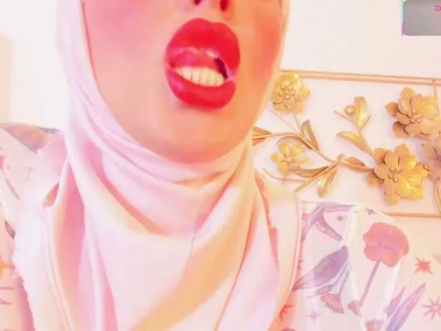 Live sex webcam photo for kalaa- #291399077