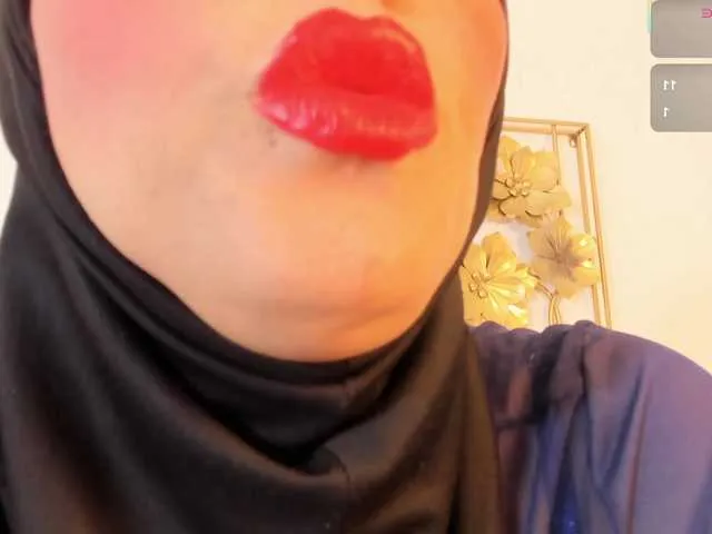 Live sex webcam photo for kalaa- #291562237