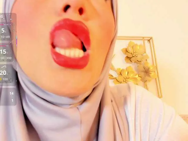 Live sex webcam photo for kalaa- #292376566