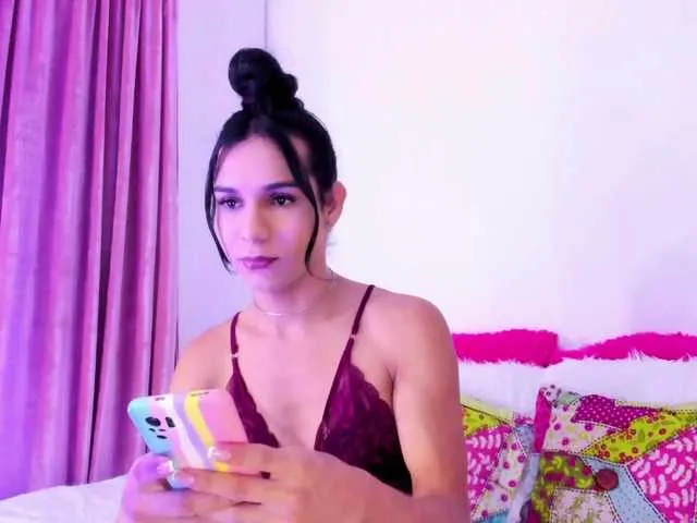 Live sex webcam photo for kameronwillia #273478828