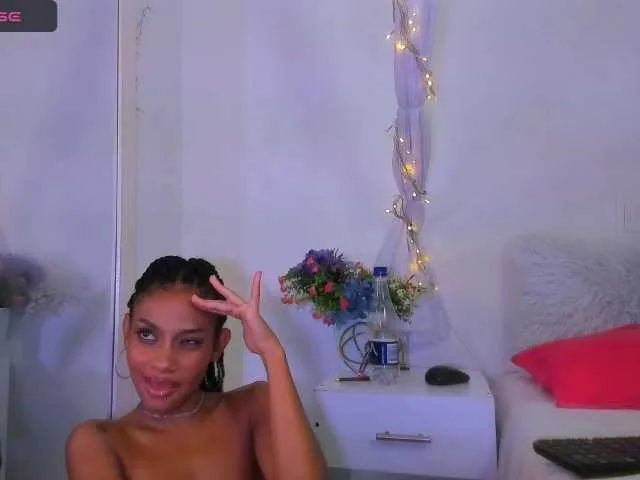 Live sex webcam photo for kamila-arias #277417663