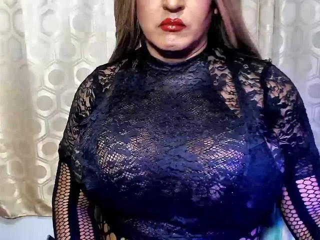 Live sex webcam photo for kamilabigcock #290412827