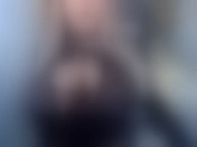 Live sex webcam photo for kamilabigcock #293422057