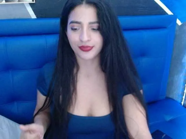 Live sex webcam photo for kanyss-lov3 #291395424