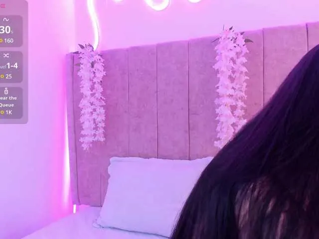 Live sex webcam photo for kaorii- #291569075