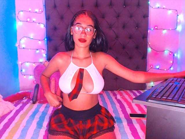 Live sex webcam photo for kaoryferrer #277573785