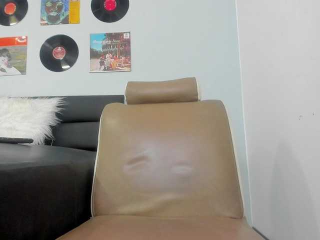 Live sex webcam photo for kaozpaulina #275692940