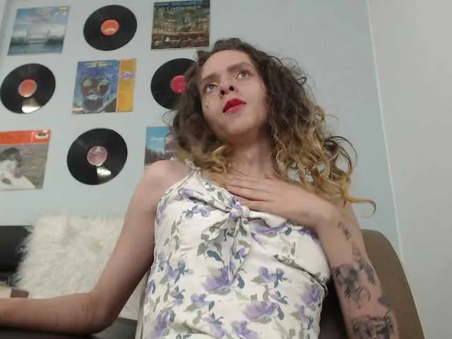 Live sex webcam photo for kaozpaulina #275984534