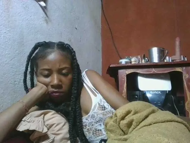 Live sex webcam photo for karamel-sexy #282035603