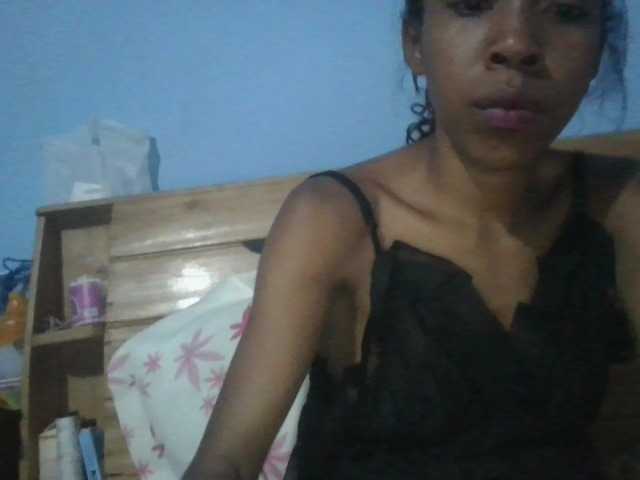 Live sex webcam photo for karamel-sexy #291941708