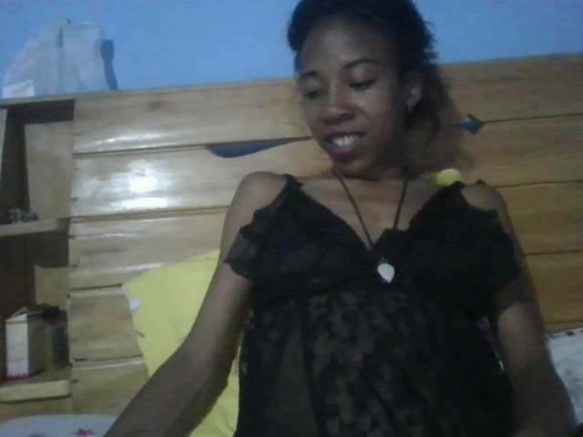 Live sex webcam photo for karamel-sexy #291948996