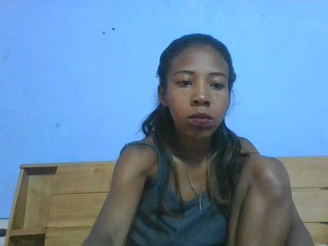 Live sex webcam photo for karamel-sexy #292133475