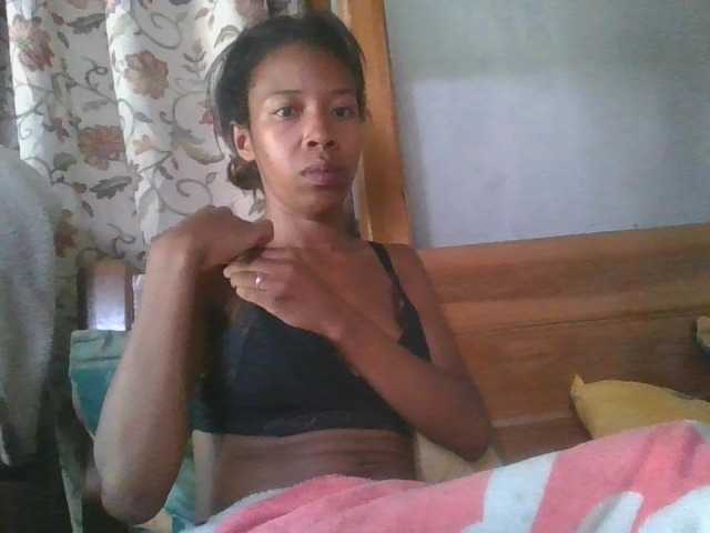 Live sex webcam photo for karamel-sexy #292392724