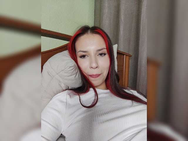 Live sex webcam photo for karamelkkka #274285920