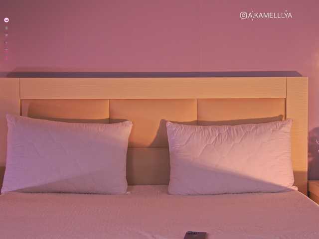 Live sex webcam photo for karamelkkka #290541073