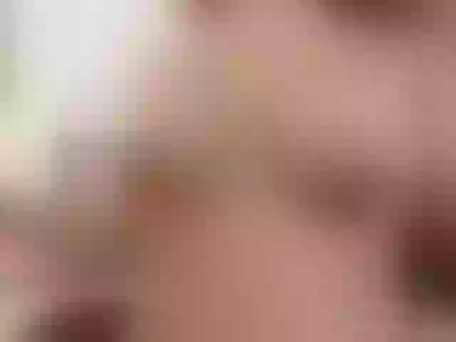 Live sex webcam photo for kareenaa #275549875