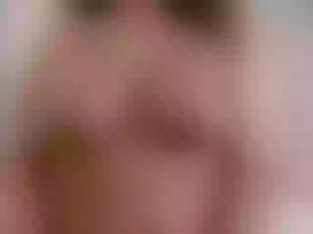 Live sex webcam photo for kareenaa #275668150