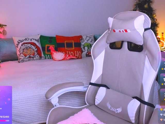 Live sex webcam photo for karenmorris #290249209