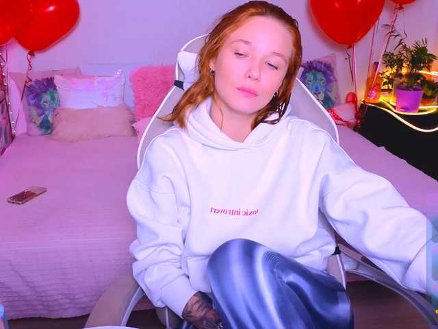 Live sex webcam photo for karenmorris #290527538