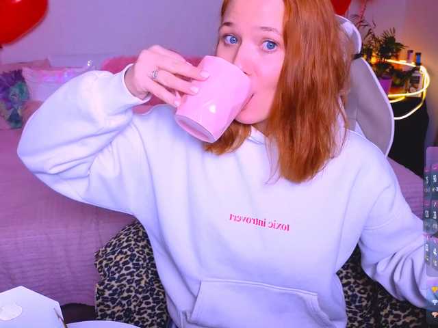 Live sex webcam photo for karenmorris #290529802