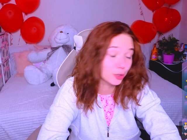 Live sex webcam photo for karenmorris #290637975