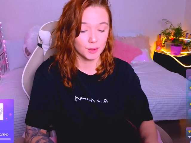 Live sex webcam photo for karenmorris #290788458