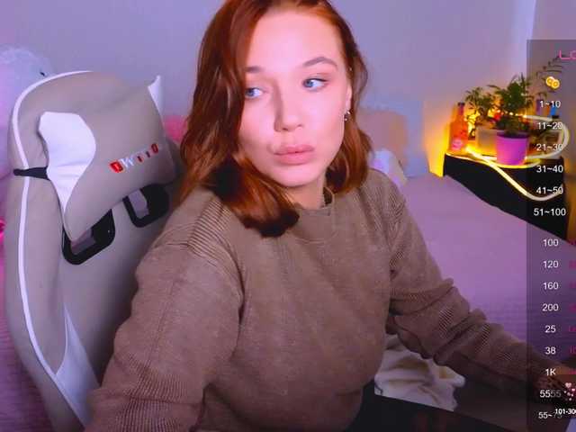 Live sex webcam photo for karenmorris #290854293