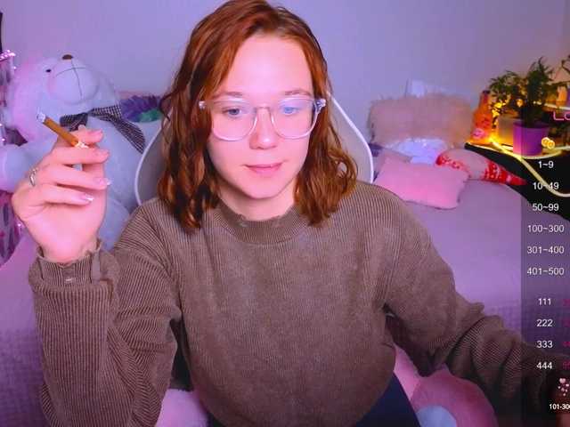 Live sex webcam photo for karenmorris #290946063