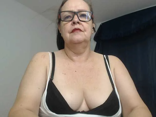 Live sex webcam photo for karime99 #292853925