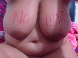 Live sex webcam photo for karimee #225573102