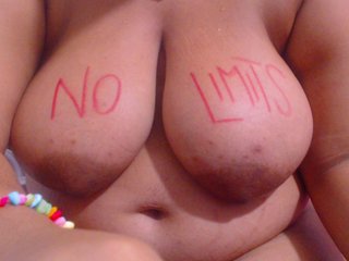 Live sex webcam photo for karimee #225746140