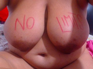 Live sex webcam photo for karimee #225759475