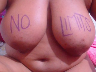 Live sex webcam photo for karimee #226431360