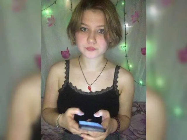 Live sex webcam photo for karin18-k #272132376